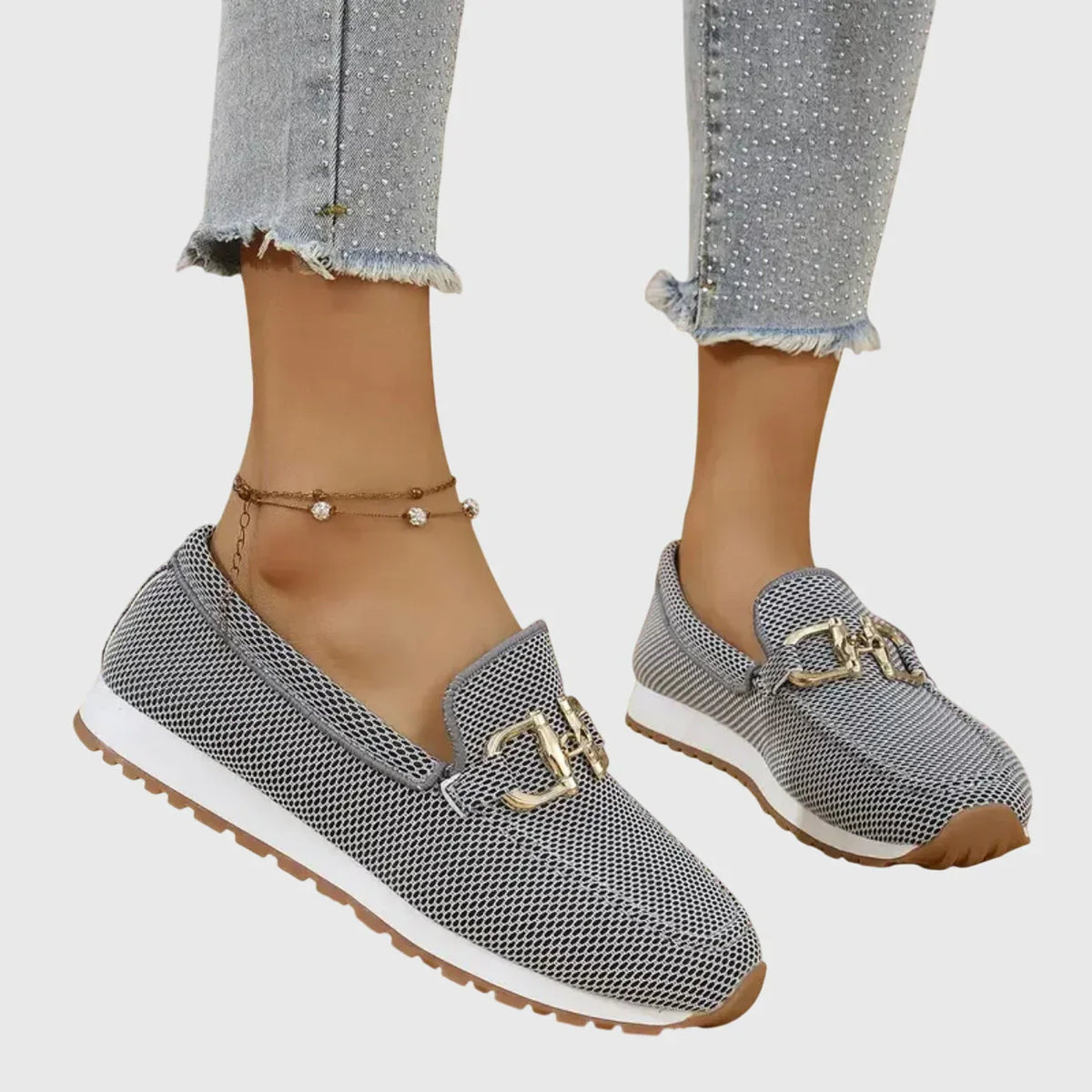 Alexia™ | Mocasín Deportivo con Hebilla Dorada