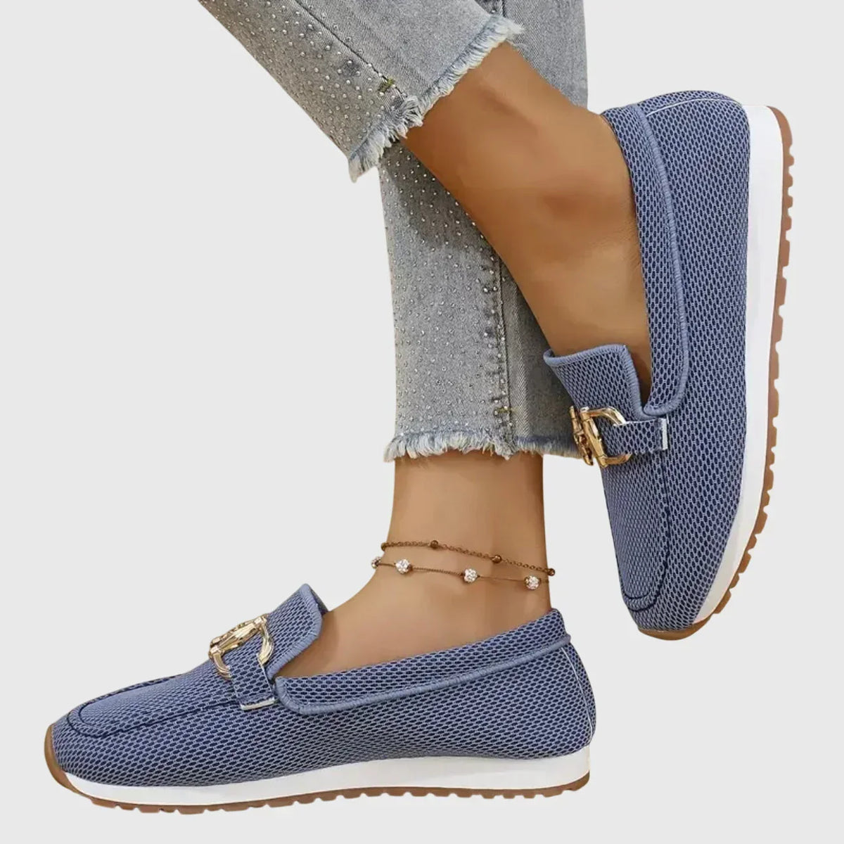 Alexia™ | Mocasín Deportivo con Hebilla Dorada